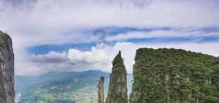 屈宋易生新吸吐，老庄难止旧沉浮——2023年诗选100首