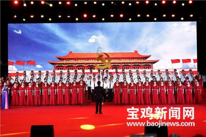 张继科景甜被拍到车中热吻，你看好这一对吗？游戏画面