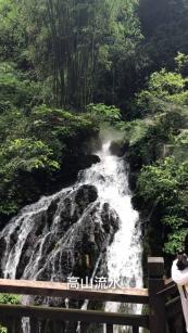 废弃洞穴逃生